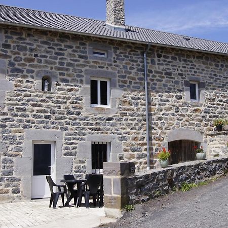 Chez Nave Au Pied Du Meygal Apartment Boussoulet Екстериор снимка