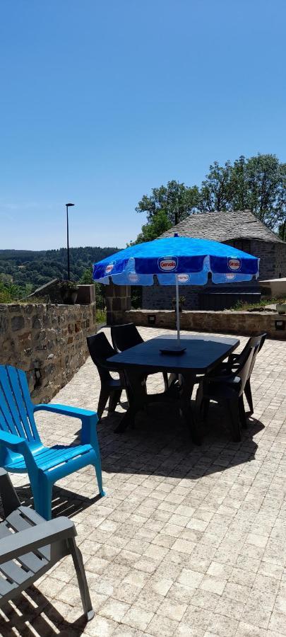 Chez Nave Au Pied Du Meygal Apartment Boussoulet Екстериор снимка